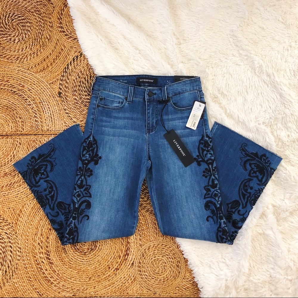 NWT liverpool hannah crop flare embroidered jeans